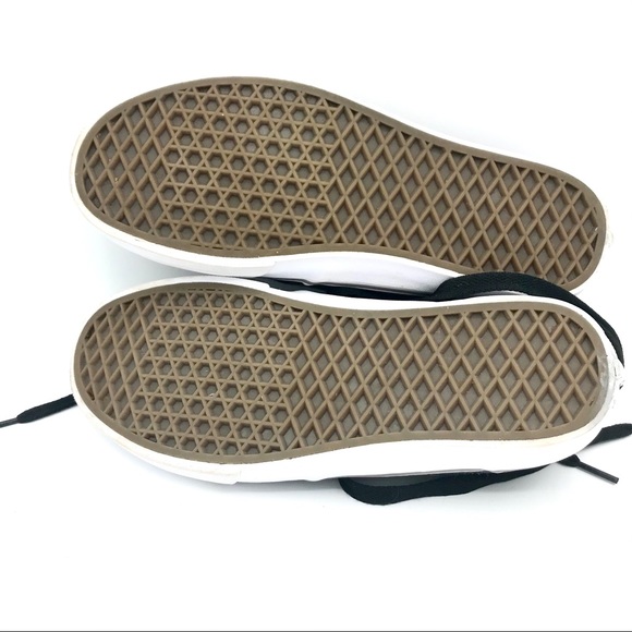 Vans - Picture 5 of 6